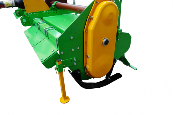 Victory HTLX - schwere Hochleistungs-Bodenfräse für 70-140 PS Traktor